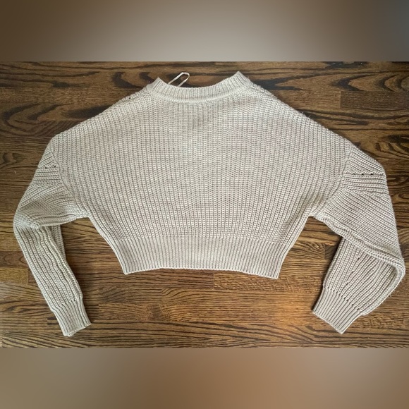 cropped chunky knit sweater - Picture 3 of 3